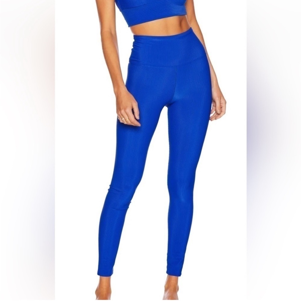 BEACH RIOT ayla high waisted blue / purple slight sparkle leggings in medium